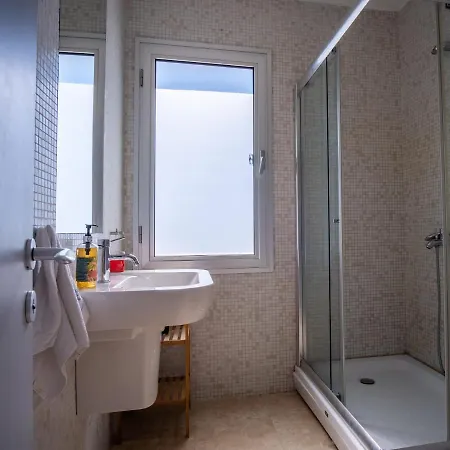 Refreshing House With Shared Pool In * Гюмюшлюк