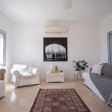 Refreshing House With Shared Pool In فيلة غوموشْلوك