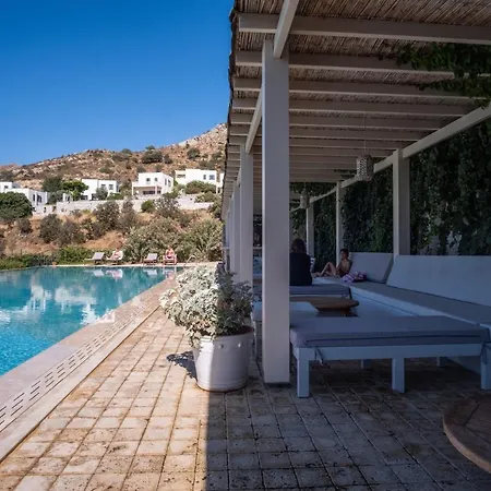 Refreshing House With Shared Pool In غوموشْلوك